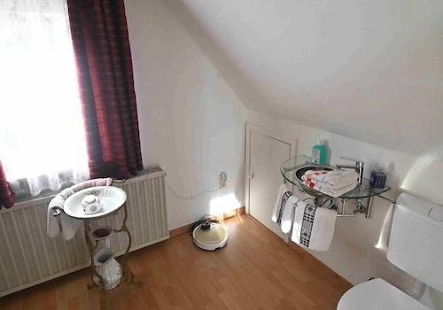 Gäste-WC/Hauswirtschaft DG