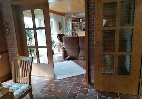  Blick zum Wohnzimmer