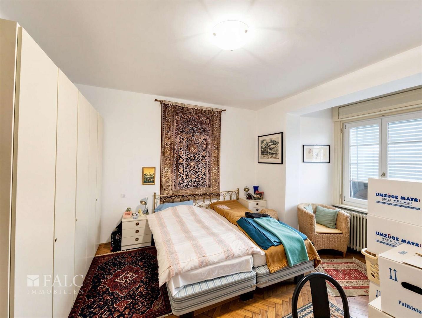 Schlafzimmer 1