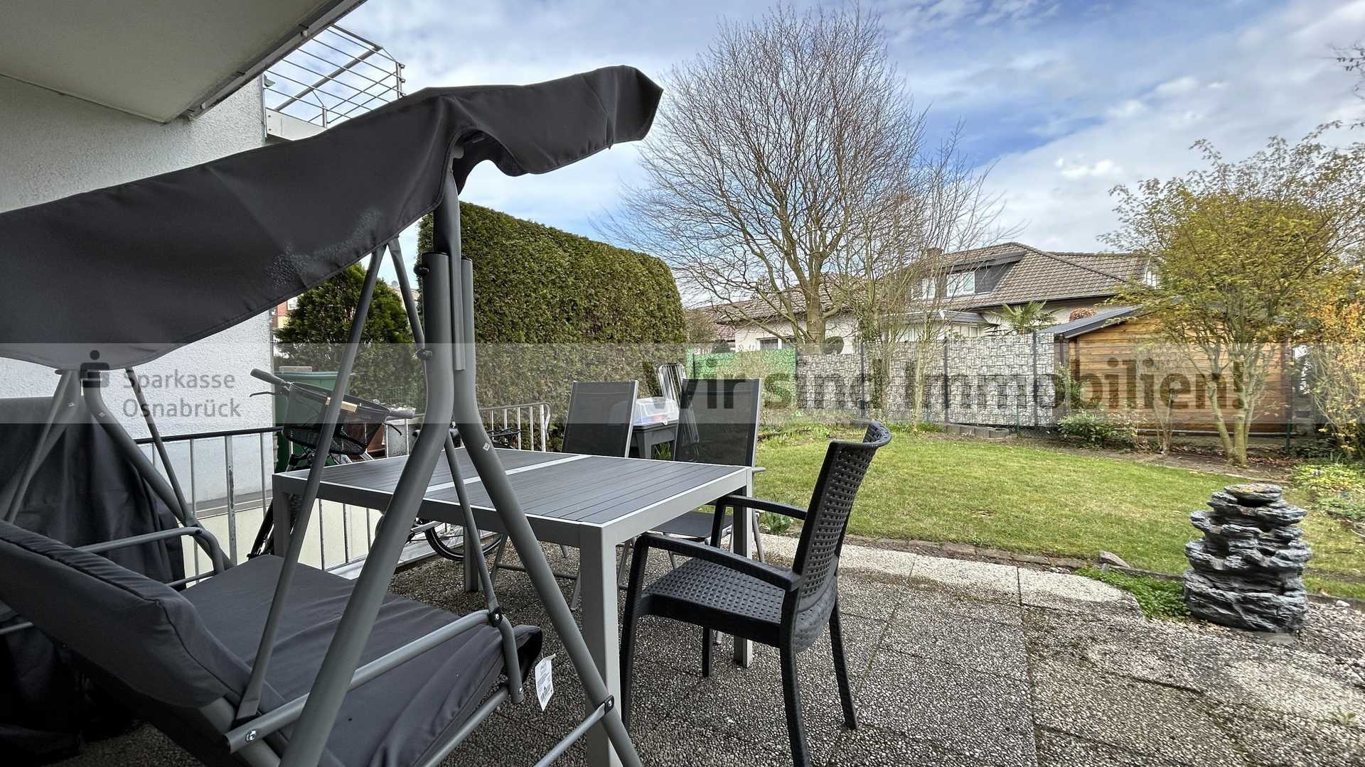 Terrasse mit Garten