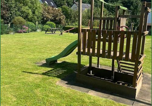 Klettergerüst auf Spielplatz