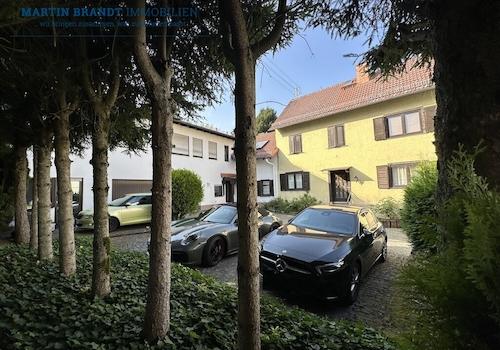 3 Stellplätze auf dem Grundstück