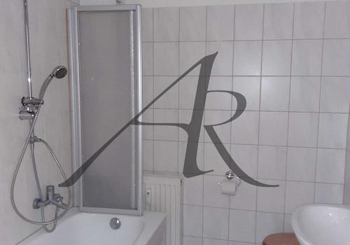 Bad mit Badewanne