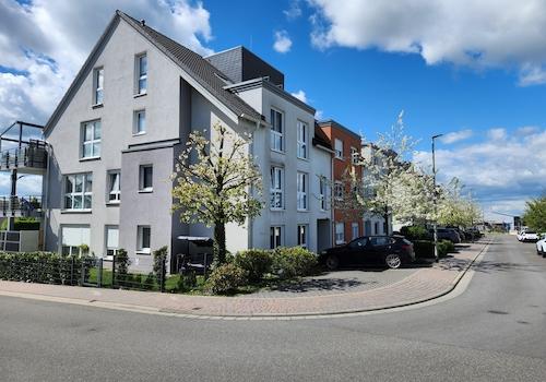 Übergroßer Stellplatz (Südost)