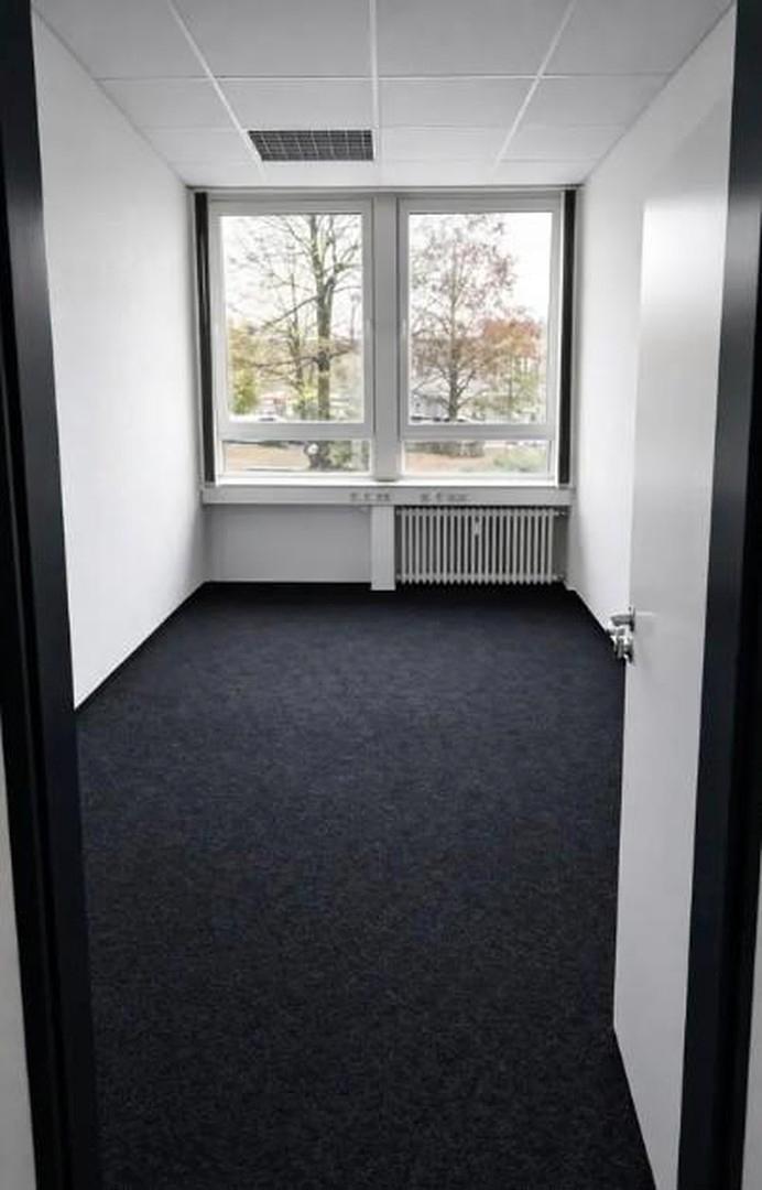 Büro 4