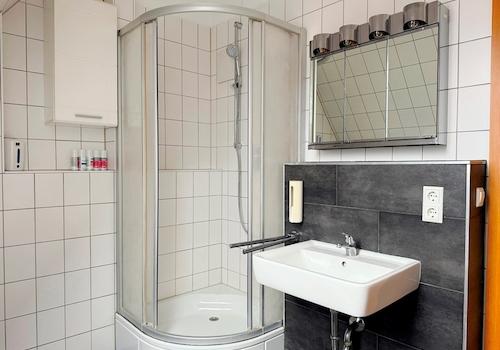 Bad Dusche