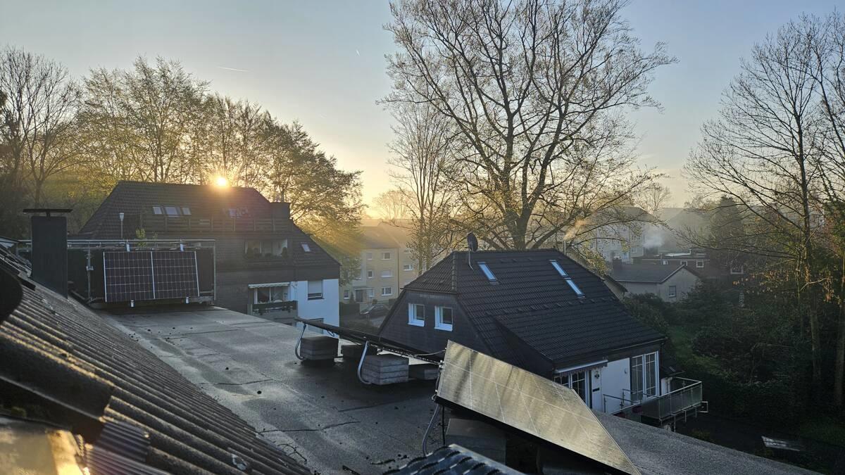 Balkonkraftwerk und Ausblick