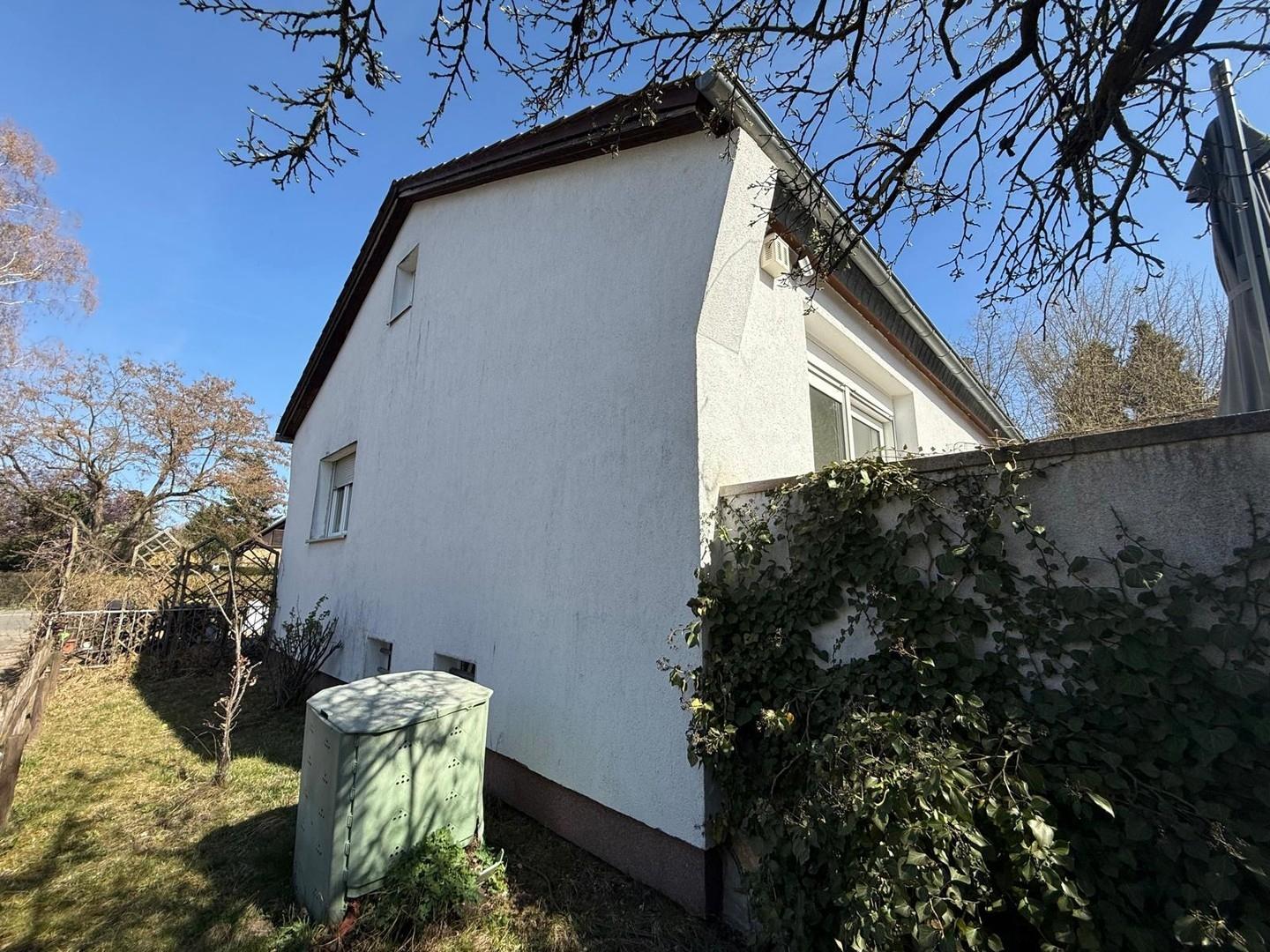 Haus Hintergartenansicht