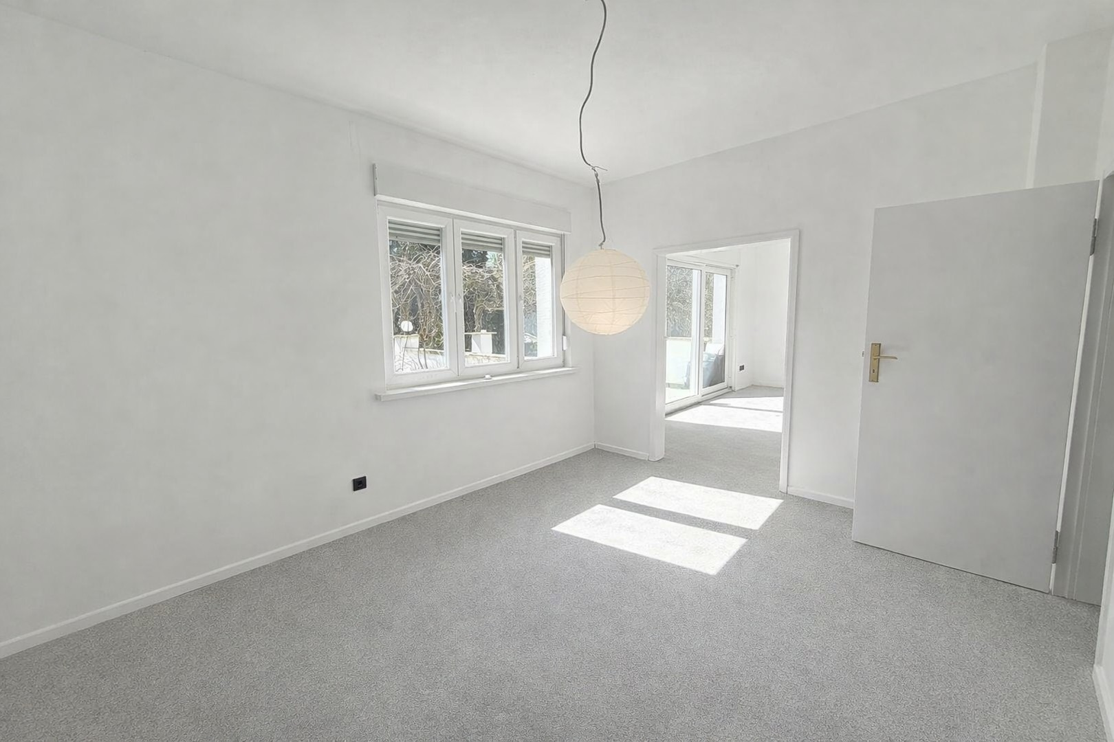 1. Zimmer (Esszimmer)