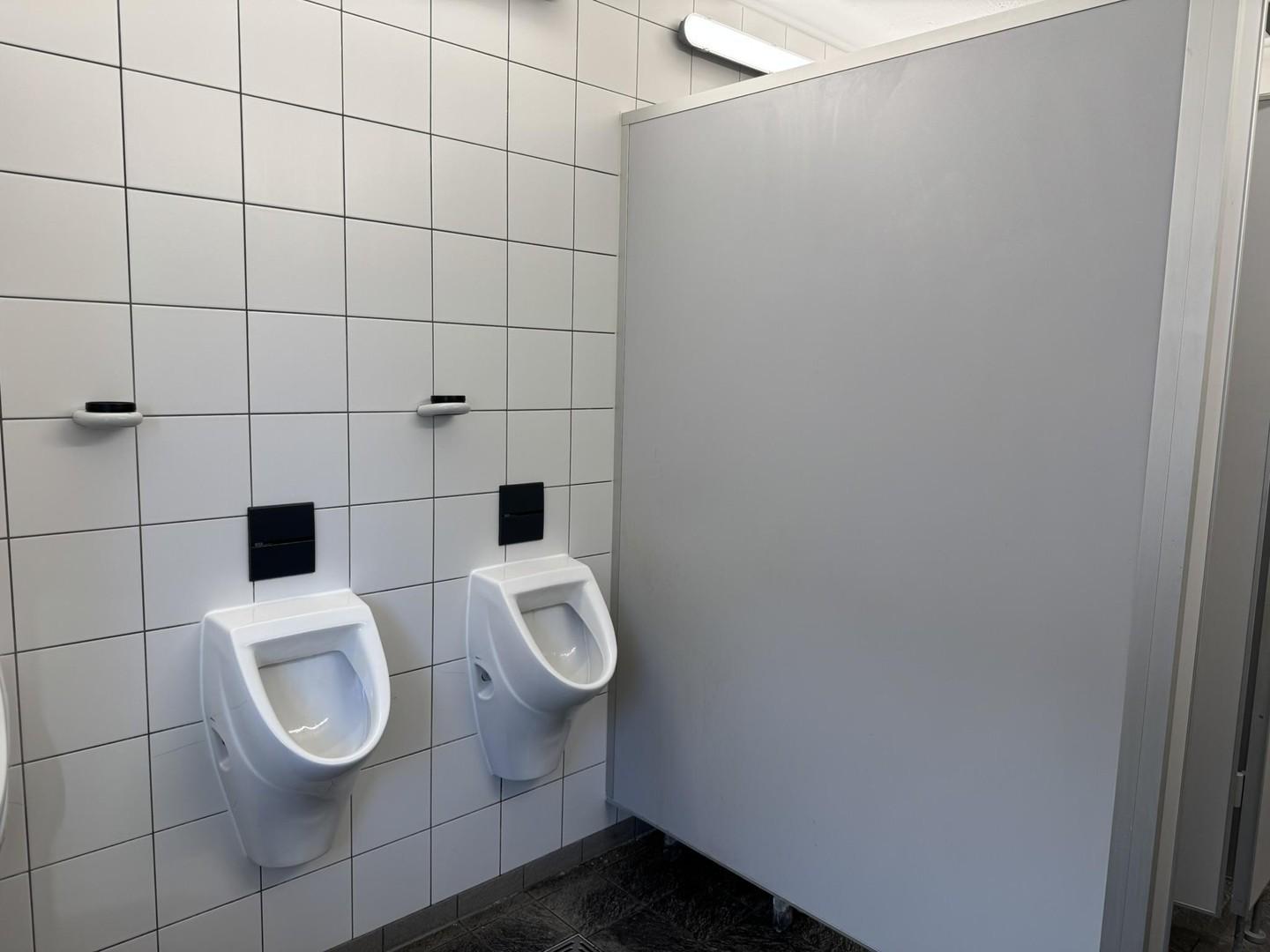 getrennte WC Bereiche