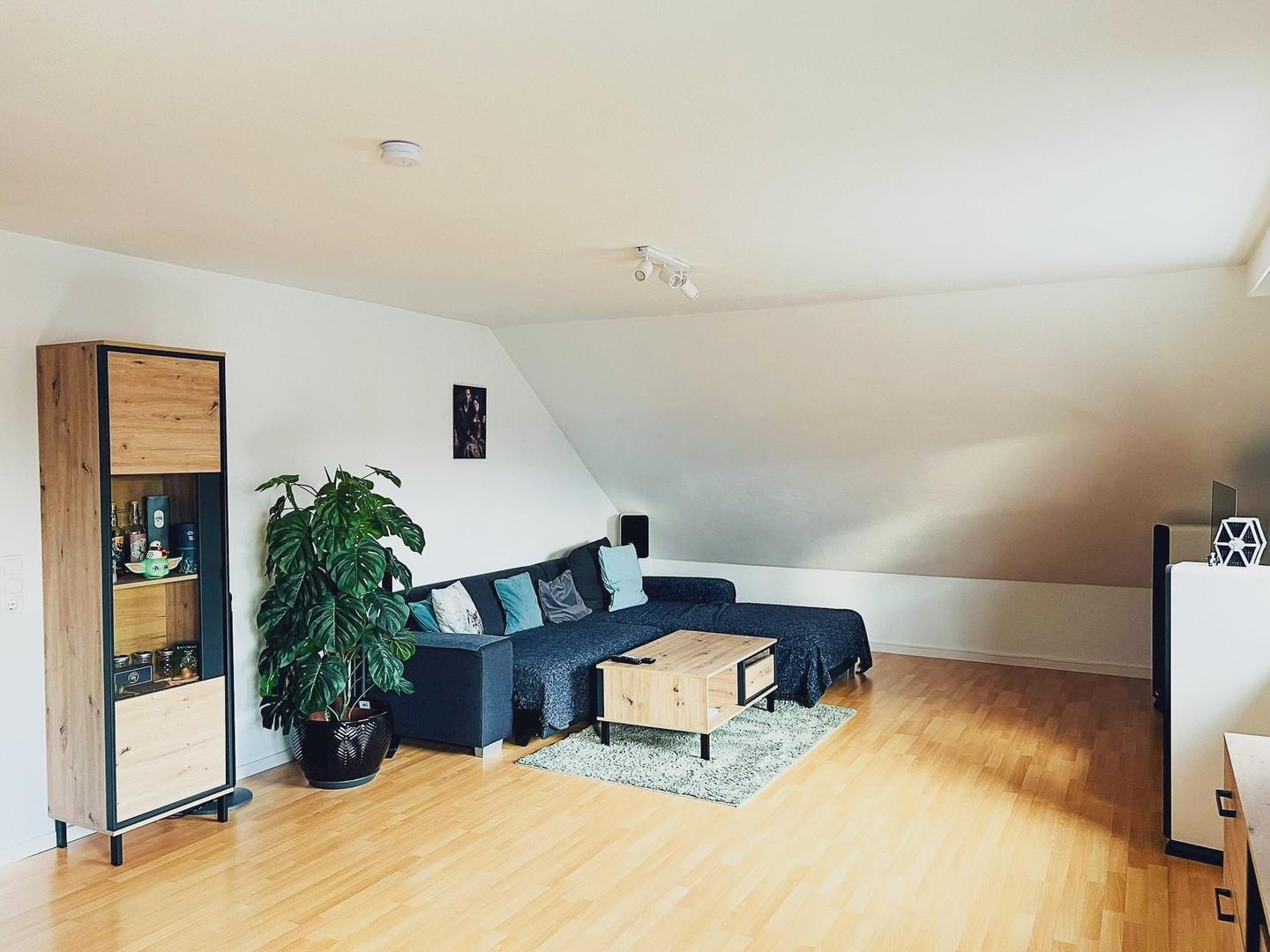 Wohnzimmer DG