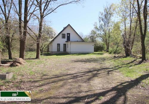 Ländliches Anwesen mit parkähnlichem Grundstück