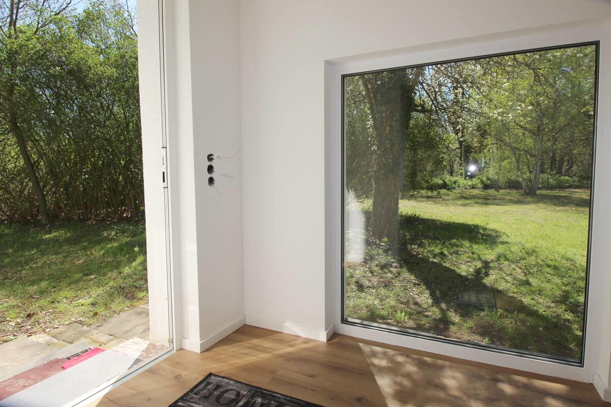 Entrée mit Panoramagartenblick