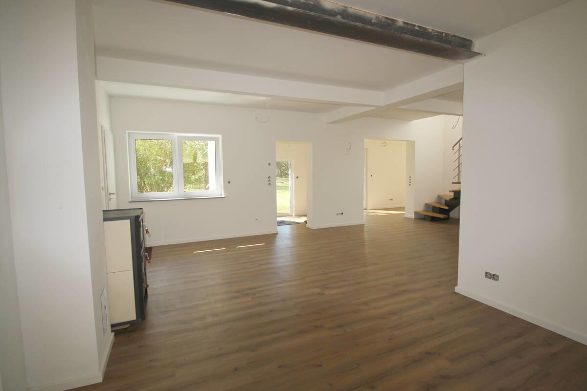 EG-Panoramablick mit Zugang pot. Schlafzimmer