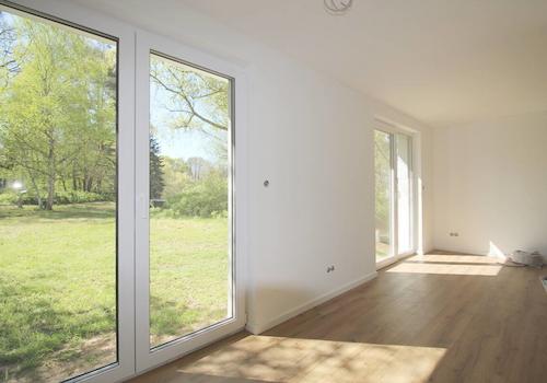 Zugang zu sep. Zimmer EG mit Zugang zur Süd-Terrasse