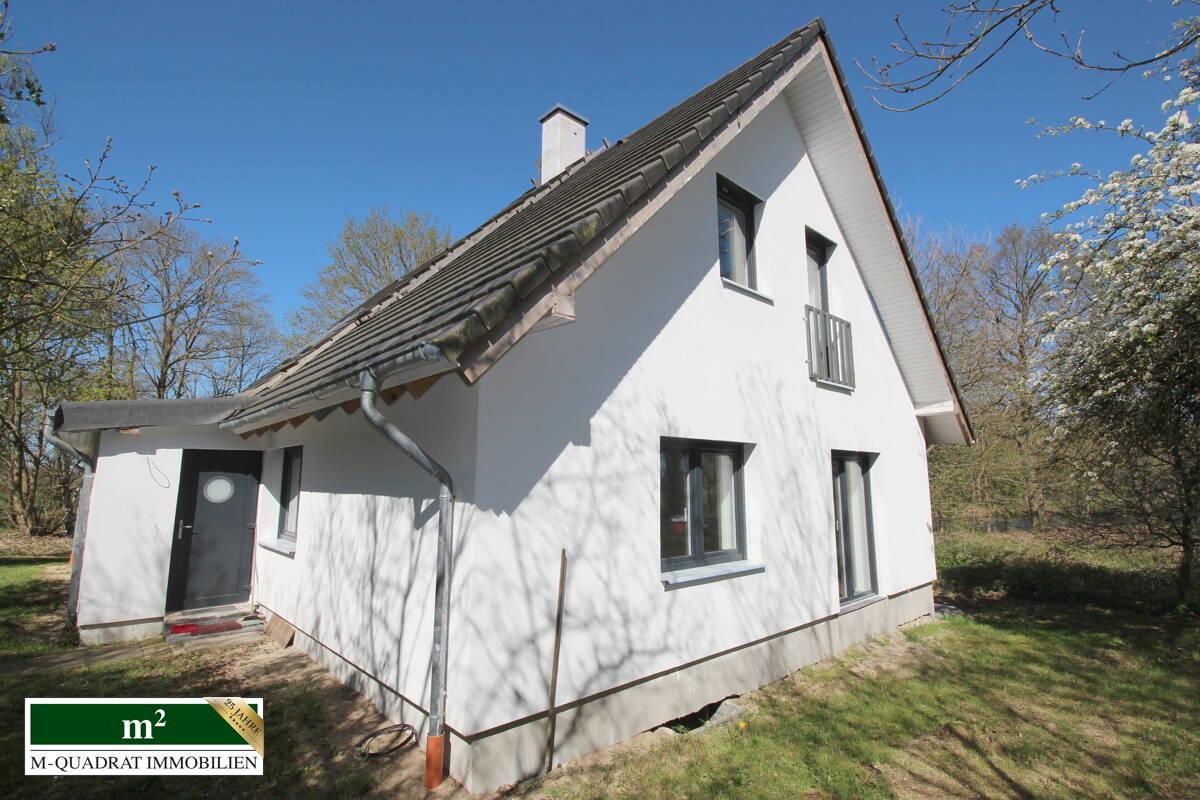 Eingangsbereich des nahezu fertiggestellten EFH