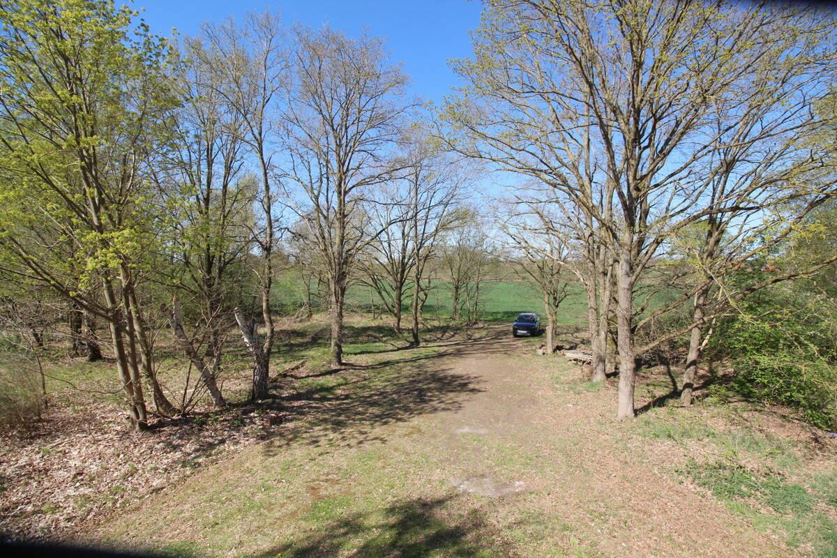 Grundstückszuwegung mit freiem Feldblick