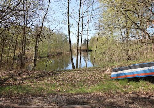 Zusätzlich erwerbbarer Teich mit rd. 1.000 m² Land