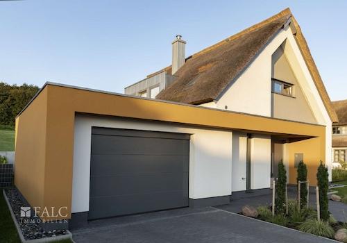 Einfahrt Garage