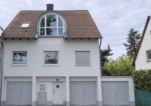 Front Ansicht