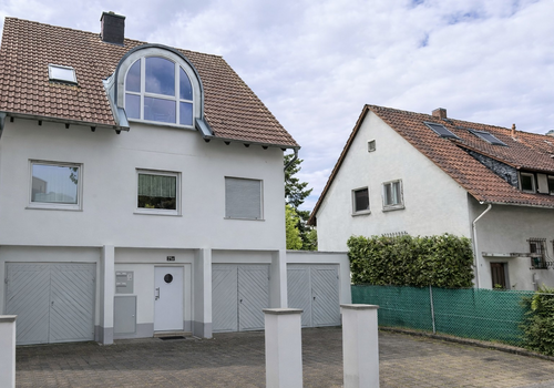 Front Ansicht