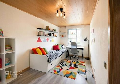 2. Schlafzimmer im OG - (KI generiert)