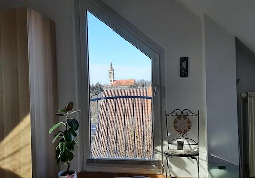 Schlafzimmer Giebelfenster