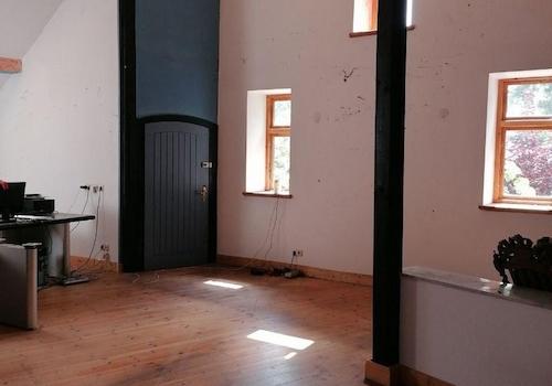 Wohnzimmer mit eigenem Aufgang