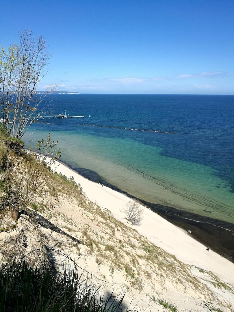 wunderschöne Steilküsten