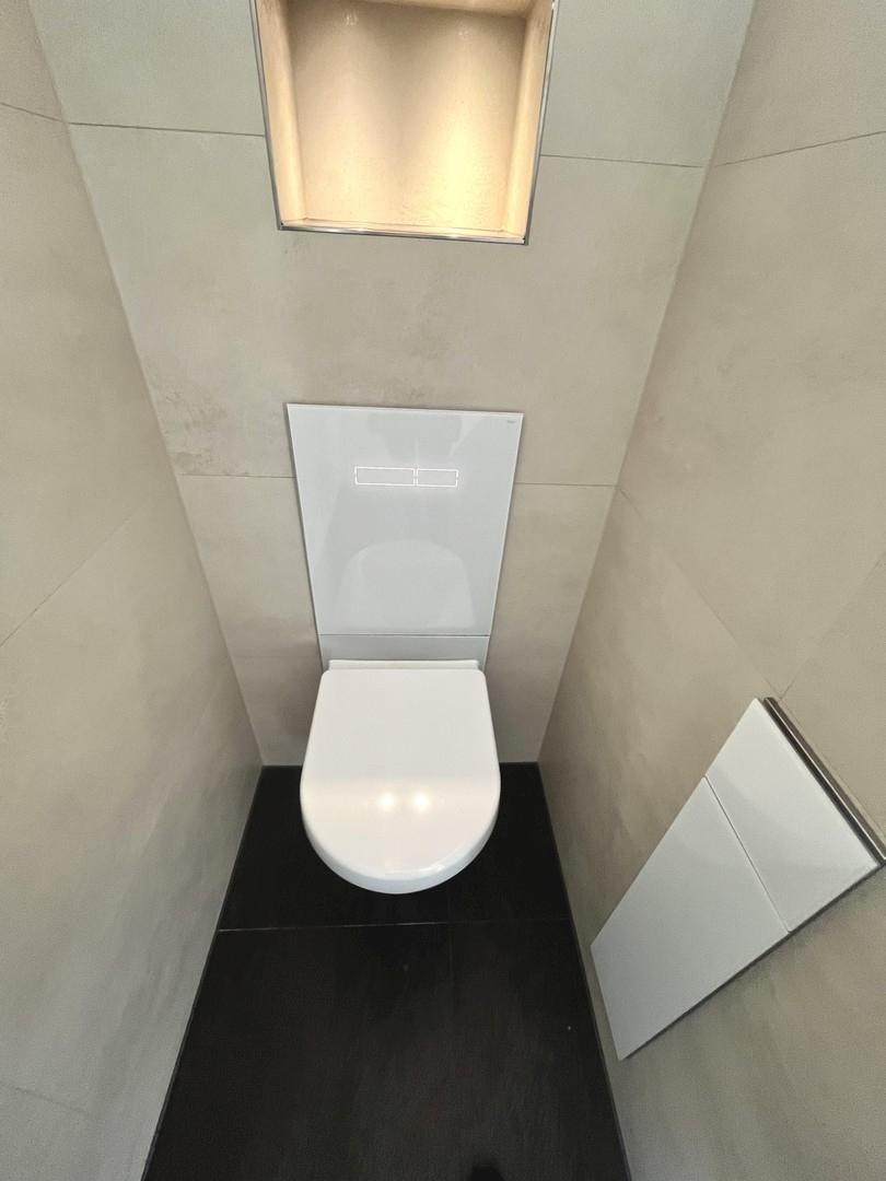 Touch-Screen-Toilette