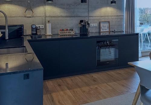 Offene moderne Küche