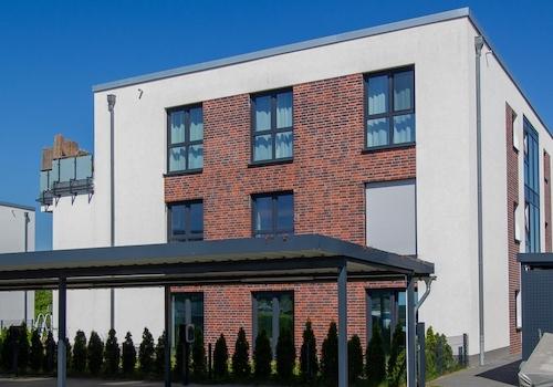 Carport direkt vor der Tür