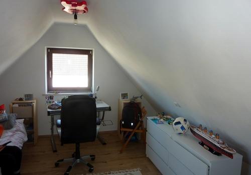 Schlafzimmer DG