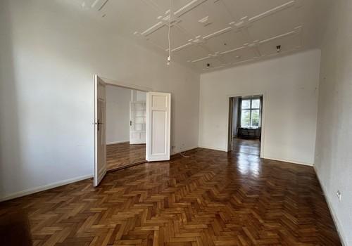 Durchgänge vorn Links