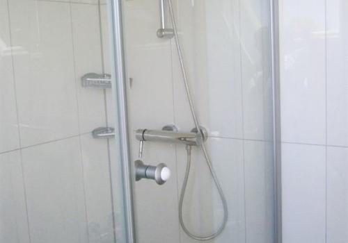 Dusche mit Glas Duschkabine
