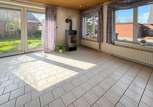 Wohnbereich mit Kamin