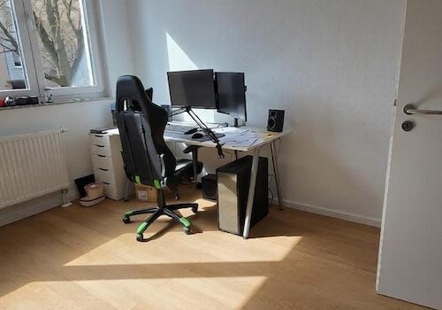 Arbeitszimmer Ansicht rechts