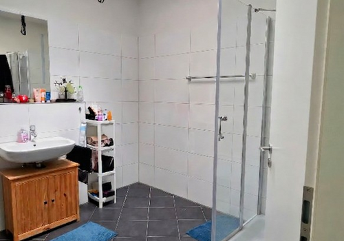 Bad / Dusche