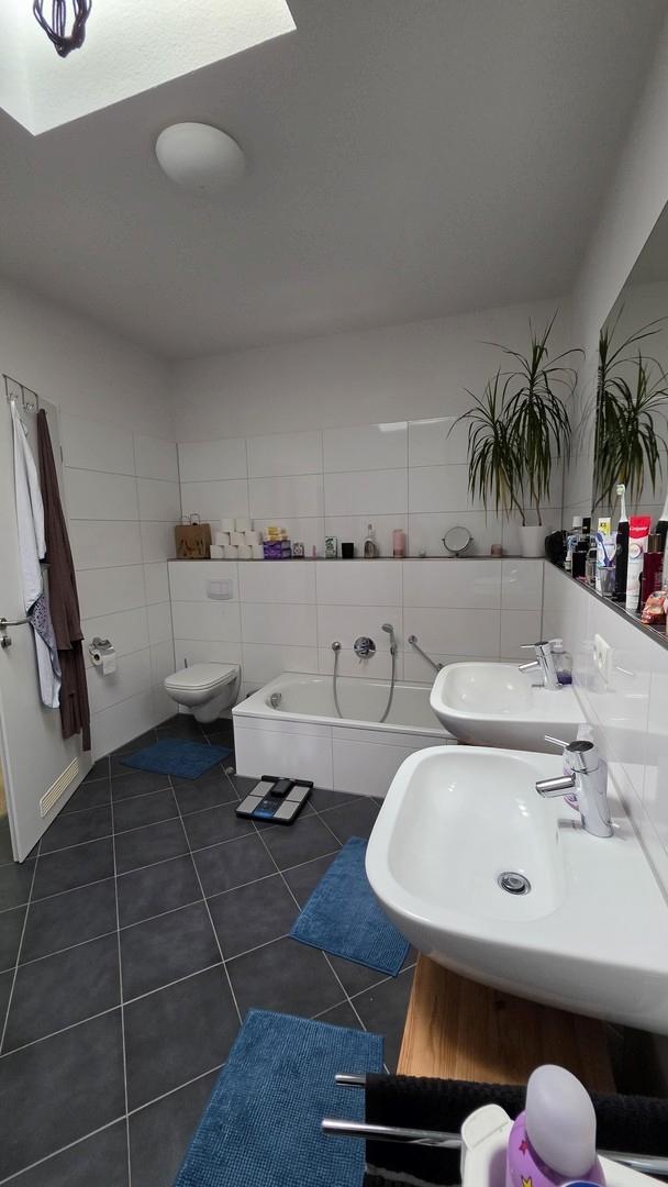 Bad / Badewanne