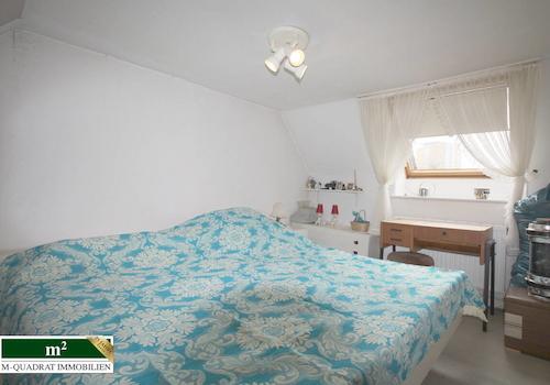 Eltern-Schlafzimmer DG