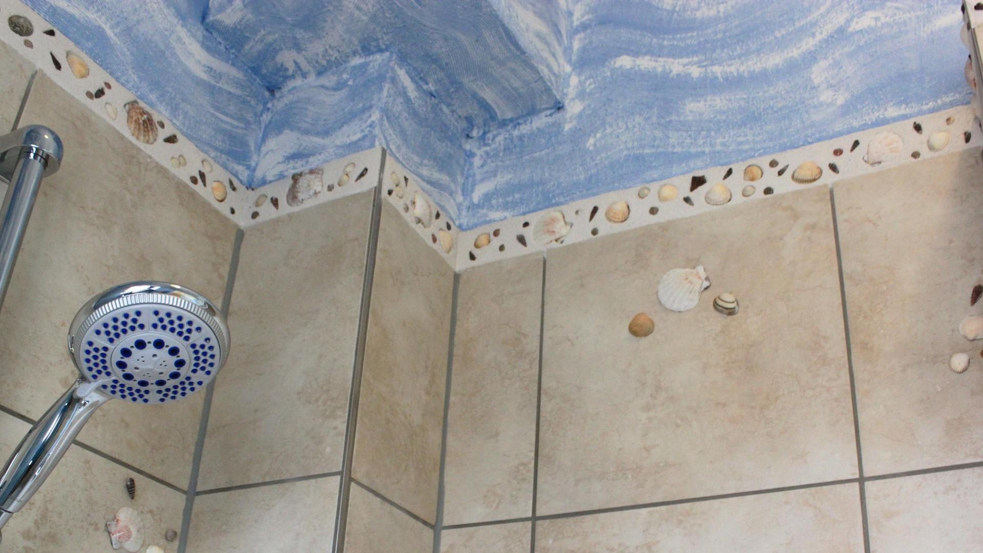 Gäste-WC Muschel-Bordüre