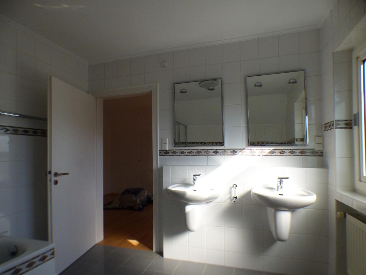 Elternbadezimmer