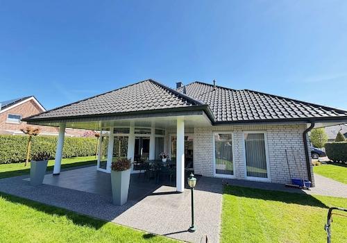 Teilüberdachte Terrasse