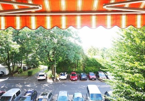 Parkplätze vor der Tür