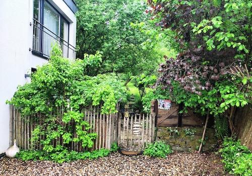 Eingang zur grünen Oase