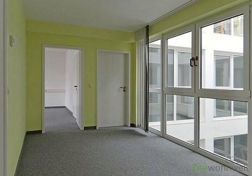 Flurbereich mit Wartezone