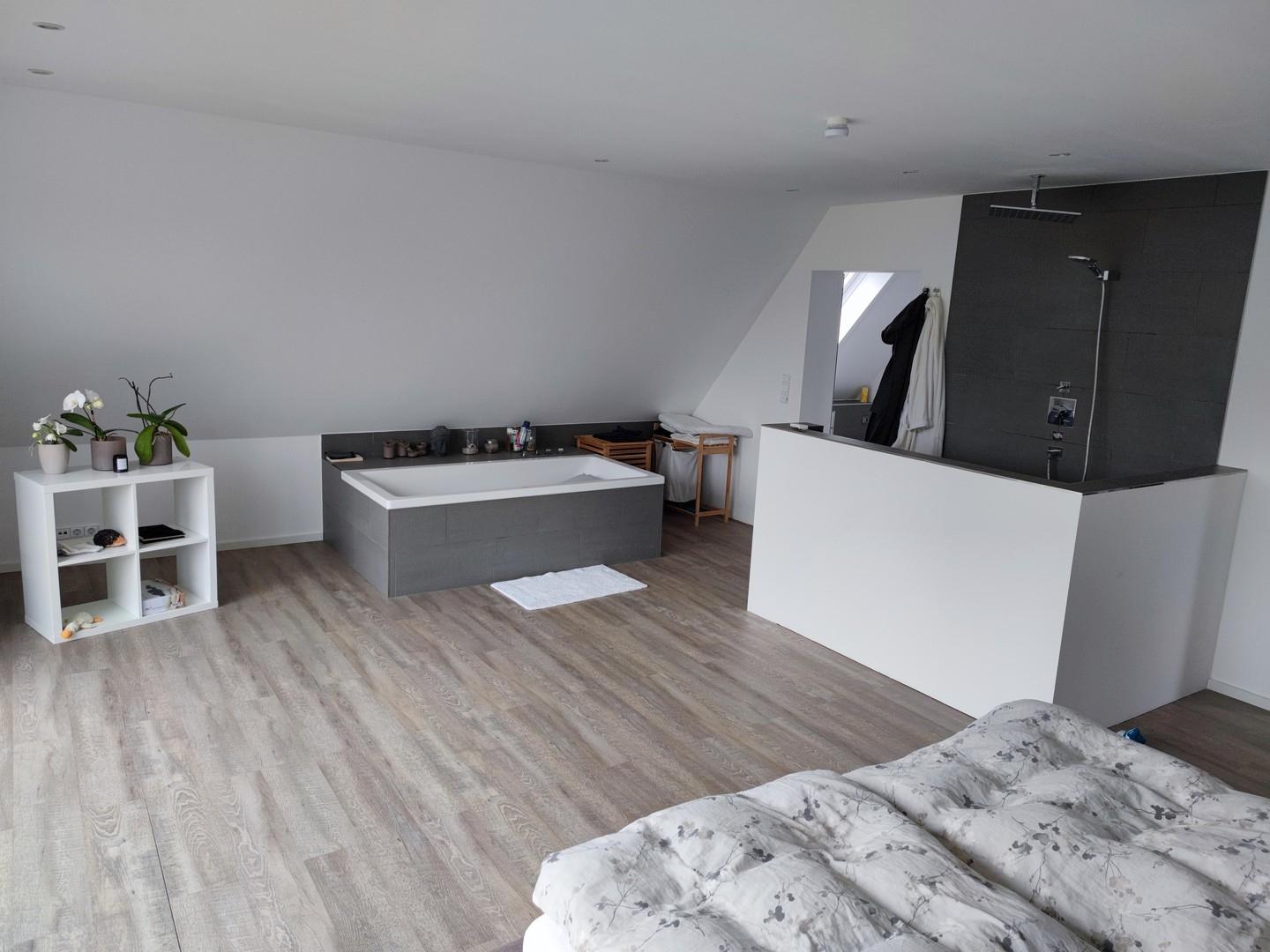 Schlafzimmer mit en suite Bad