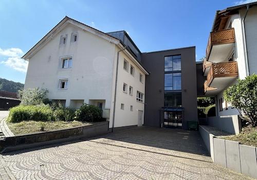 Haupteingang / Verbindungsbau