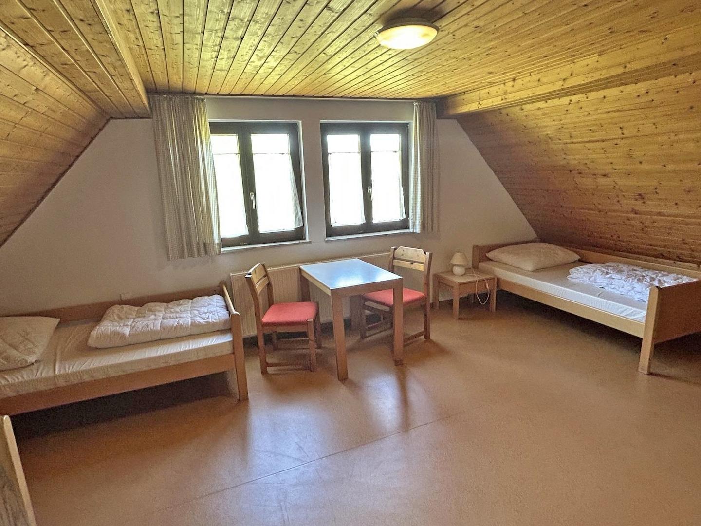 Zimmer 7