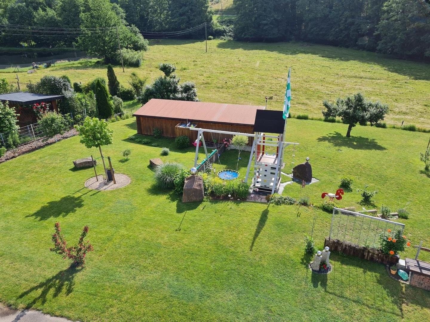 Garten im Sommer
